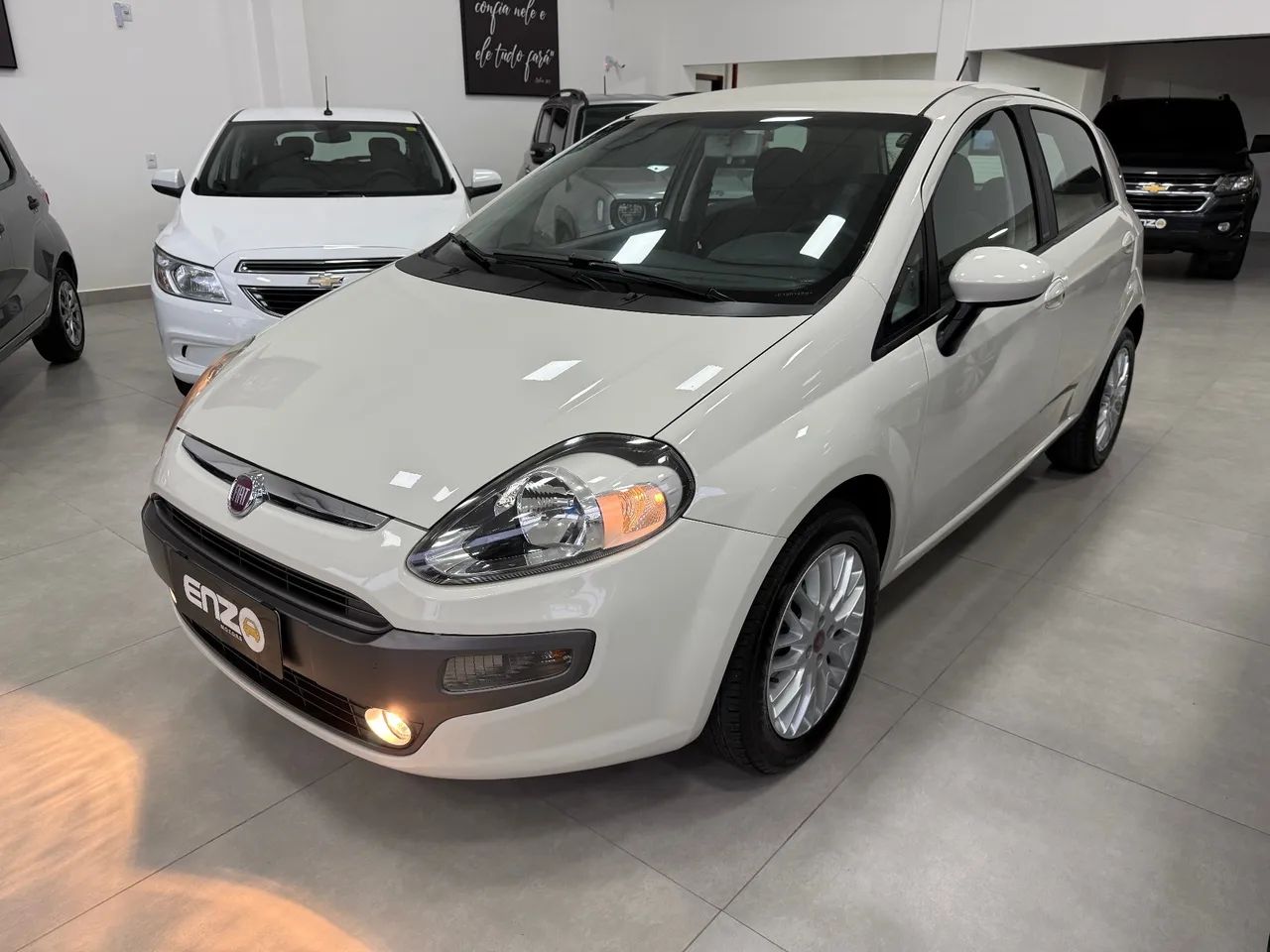Fiat Punto Essence 1.6 Flex 16V 5P 2014 - Foto 2