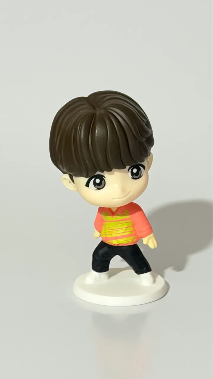 BTS SUGA レアグッズ Boneco BTS (SUGA) sem Caixa ! - Hobbies e coleções - Vila Regente