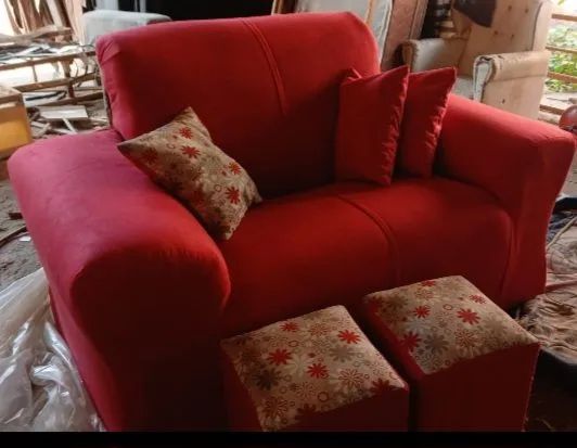 LINDO SOFA A PRONTA ENTREGA!!!+ 2 PUFFS + ALMOFADAS 