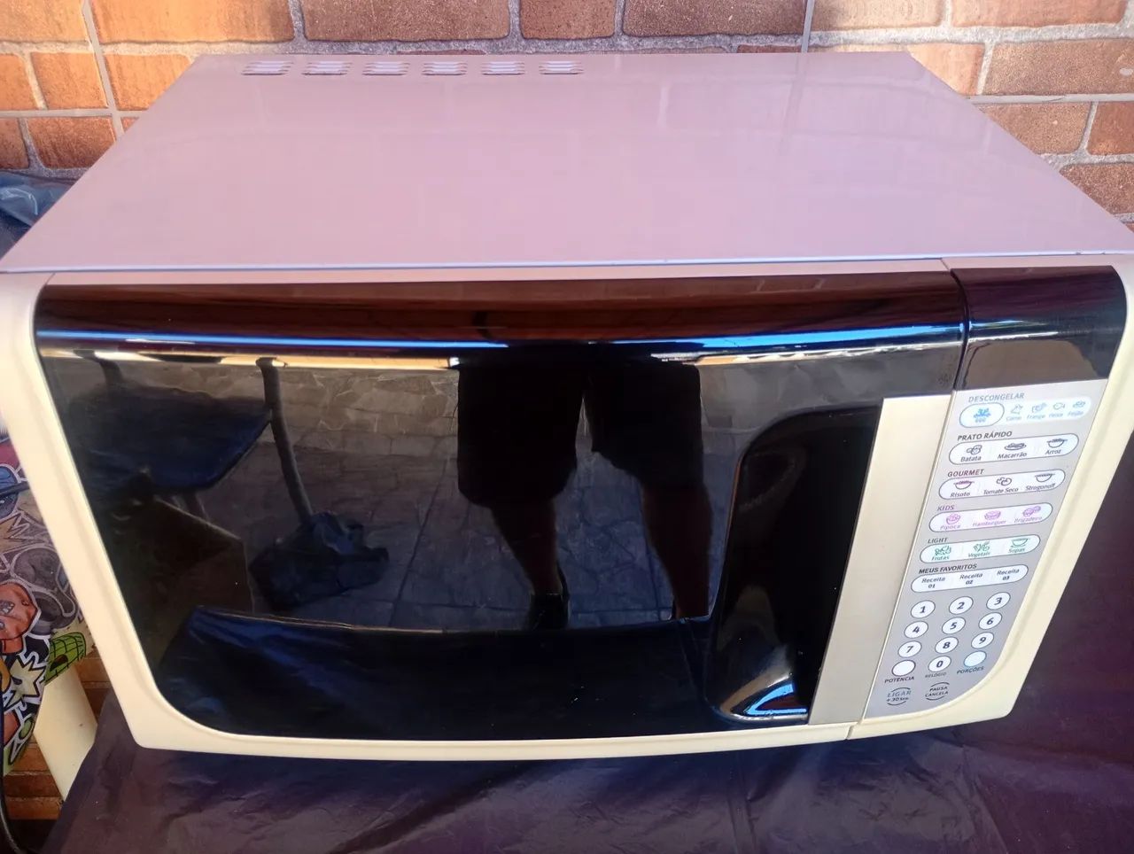Microondas Eletrolux 31 litros . LEIA ANTES 