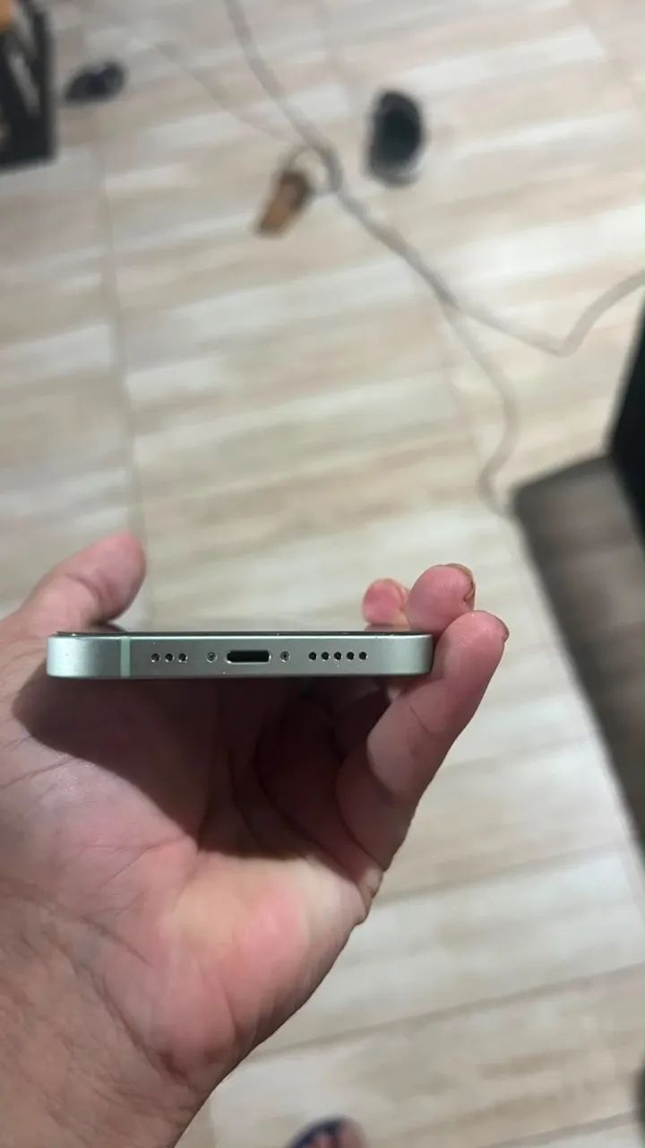 iPhone 12, 128 giga branco. Funcionando perfeitamente saúde da bateria 72% - Foto 4