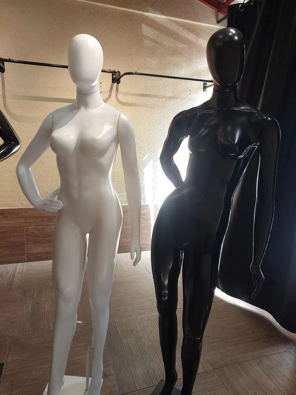 Manequim Feminino - Foto 4