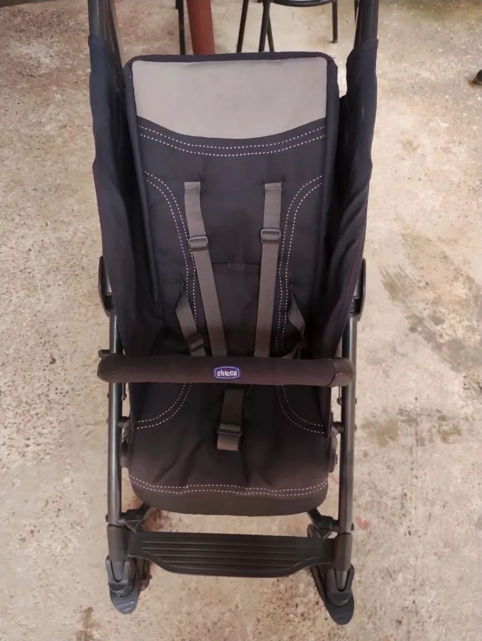 Carrinho de Bebê Chicco Lite Way 4 em perfeito estado  - Foto 3