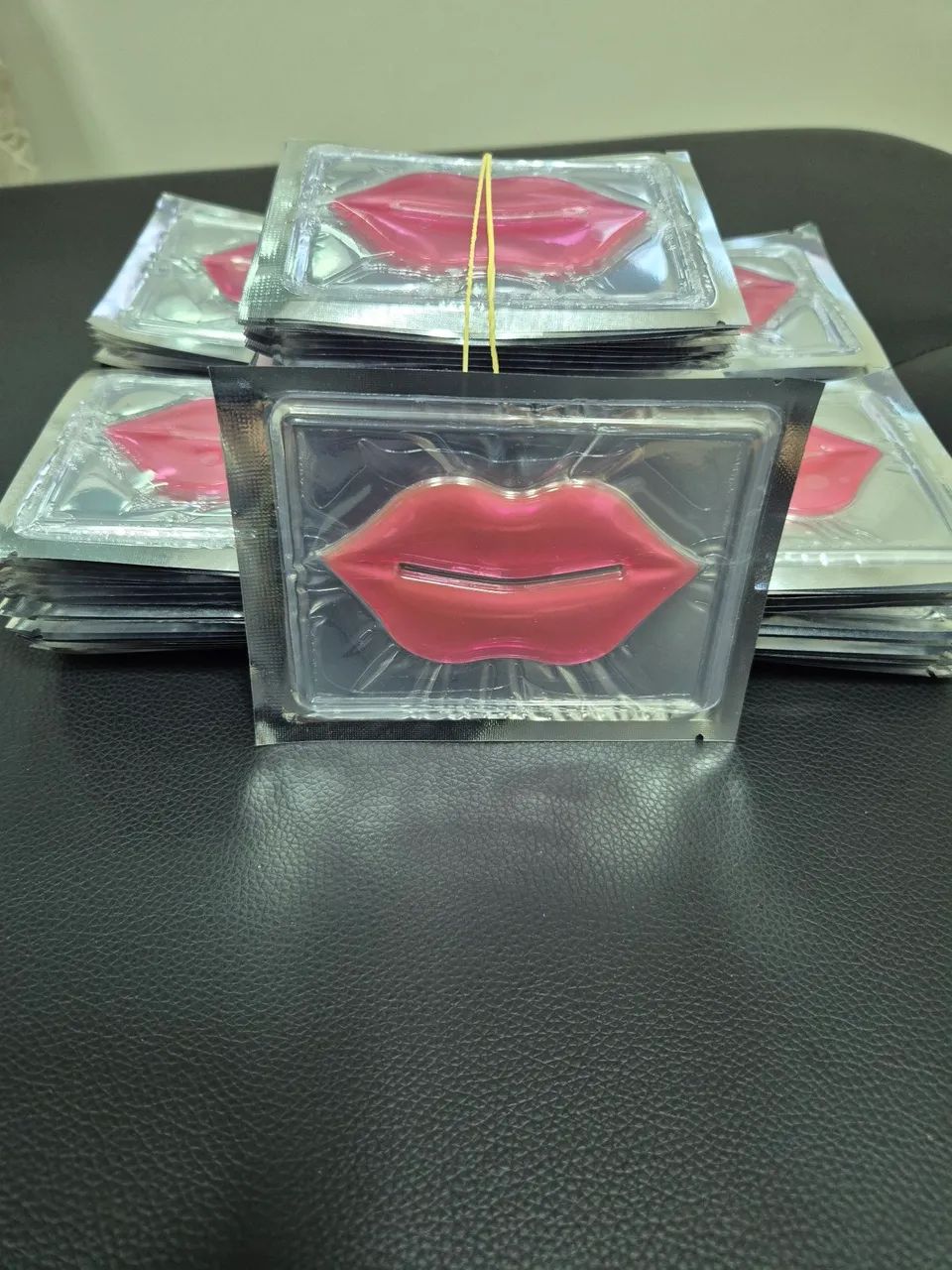 Mascara hidratante Labial 100 unidades  - Foto 3