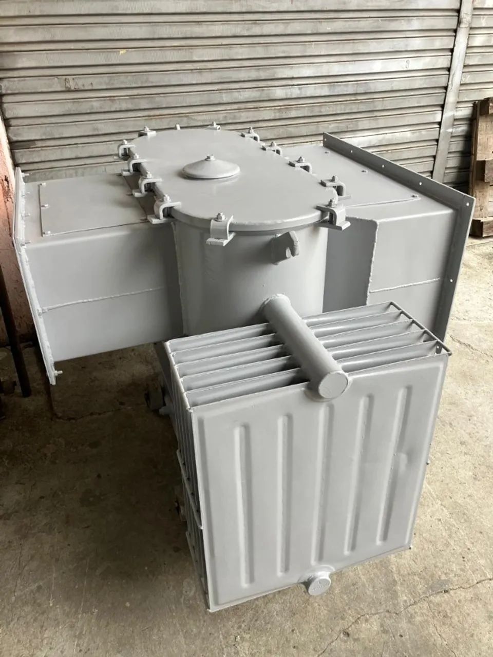 TRANSFORMADOR FLANGEADO A OLEO DE 225KVA - 13.8KV/380V/220V