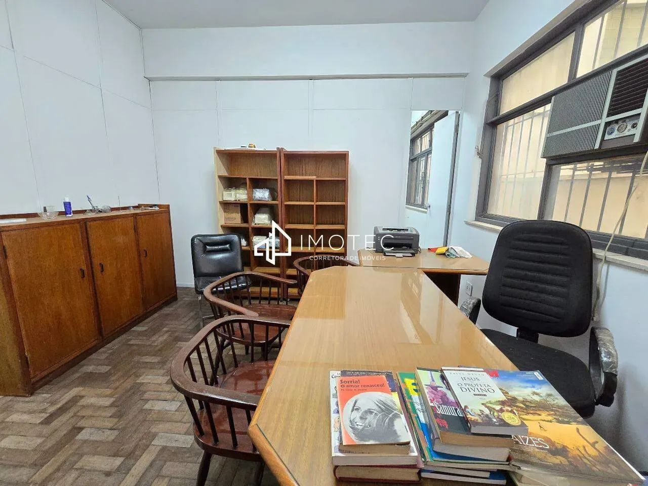 Sala Comercial com 2 Vagas no Centro de Belo Horizonte