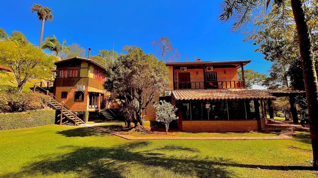 Chácara de cinema com 6.500m2, duas casas, 350 e 70m2 em cond. fechado. - Foto 4