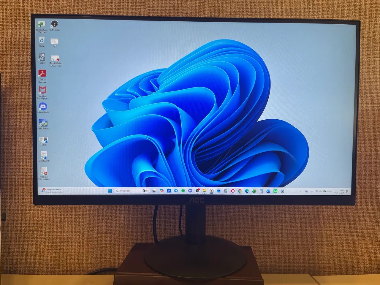 Monitor AOC 21? 120Hz 1MS - 7 meses de uso