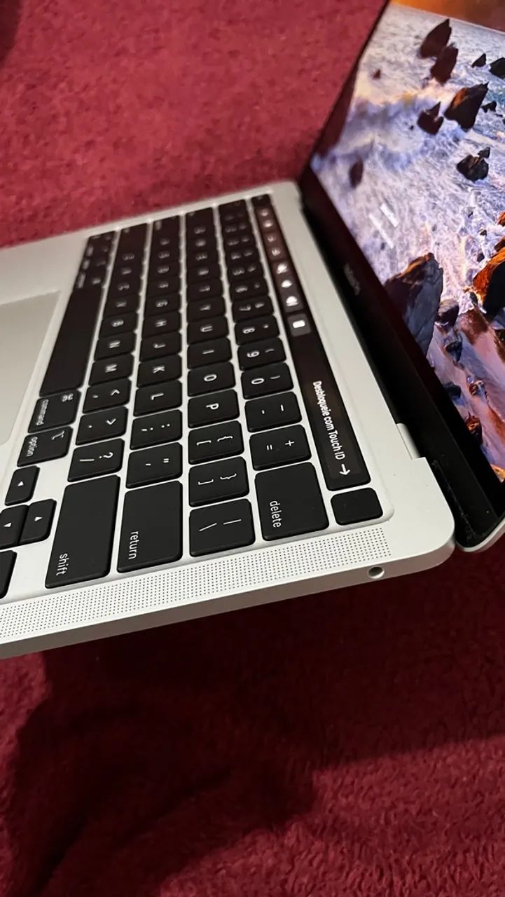 MacBook Pro 13" M1 (TouchBar), prata, 8 GB/256 - Foto 3