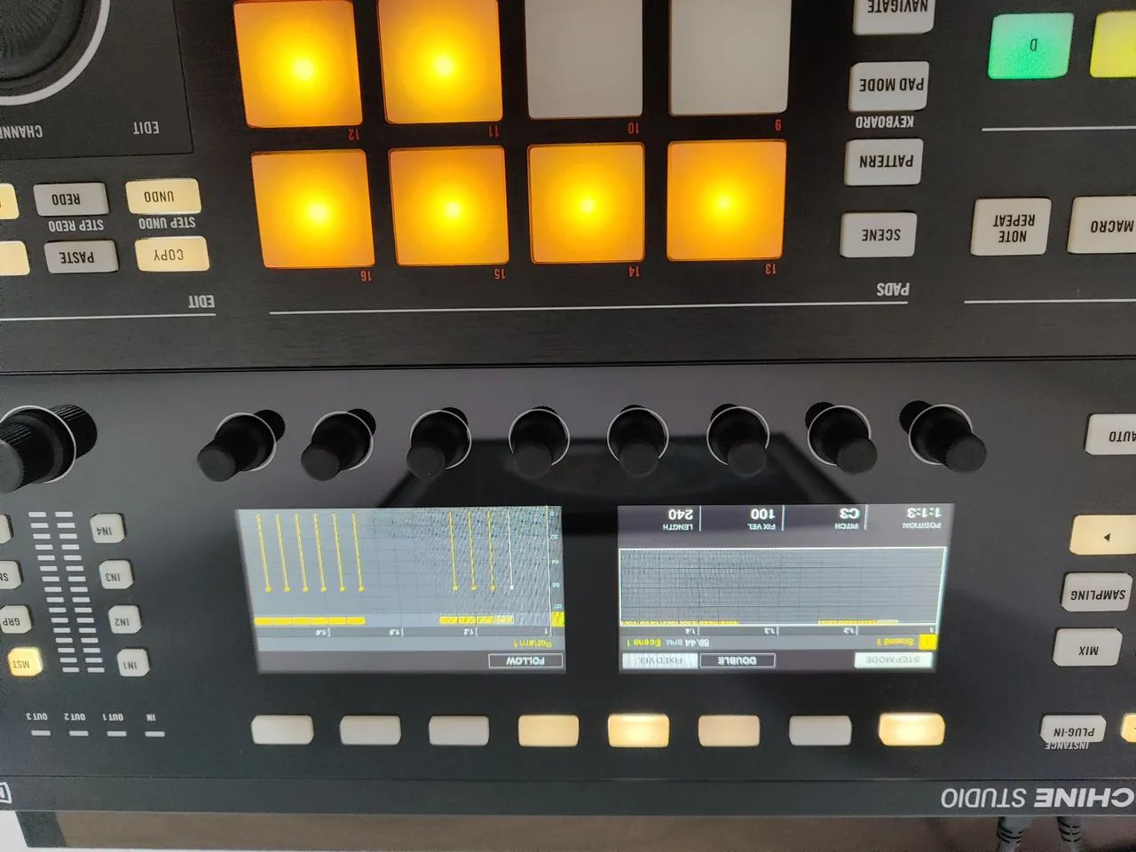 Maschine Studio controladora Native Instruments - Equipamentos e