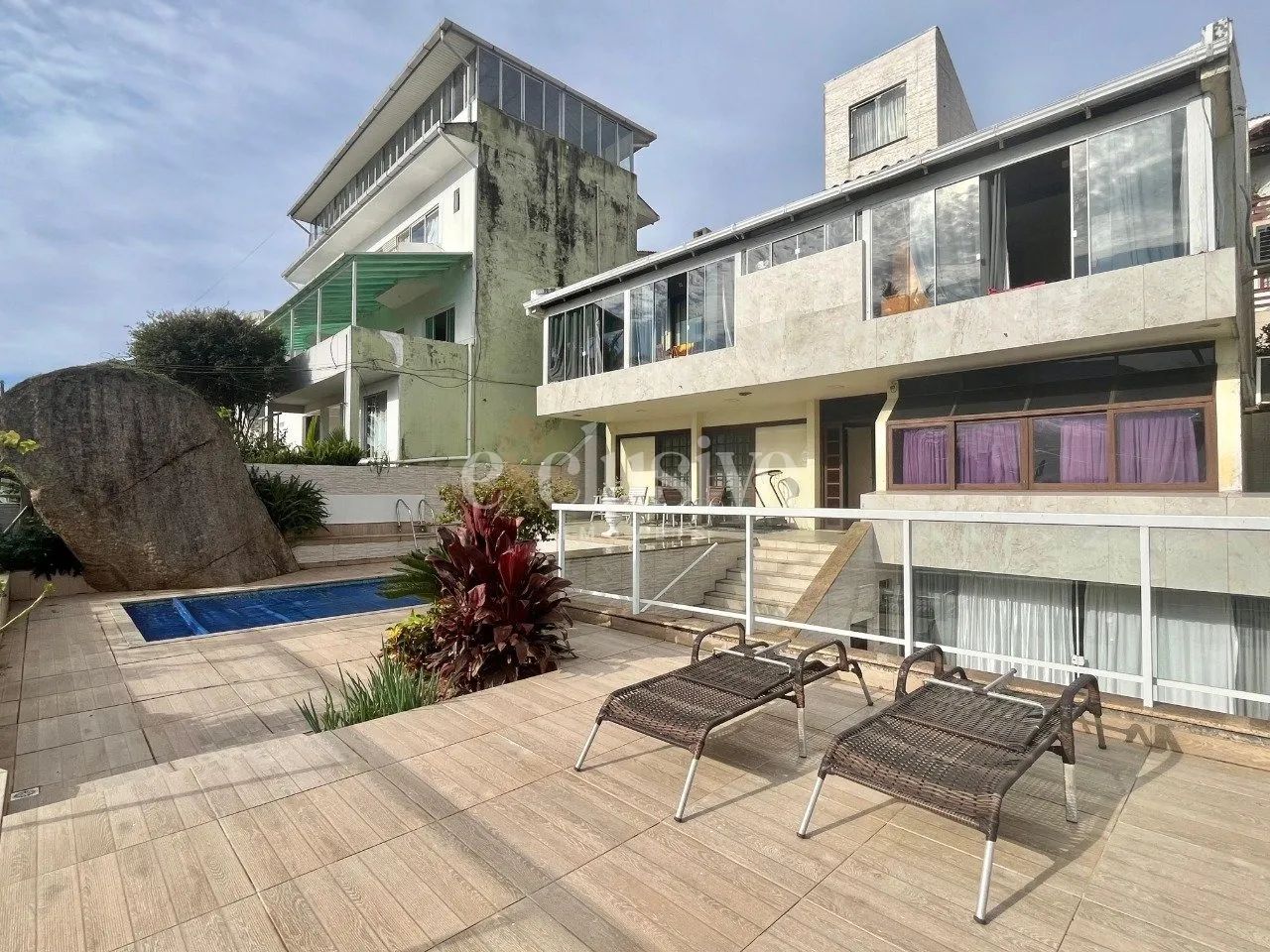 Casa com 5 dormitórios com piscina e vista mar no Itaguaçu - Foto 2