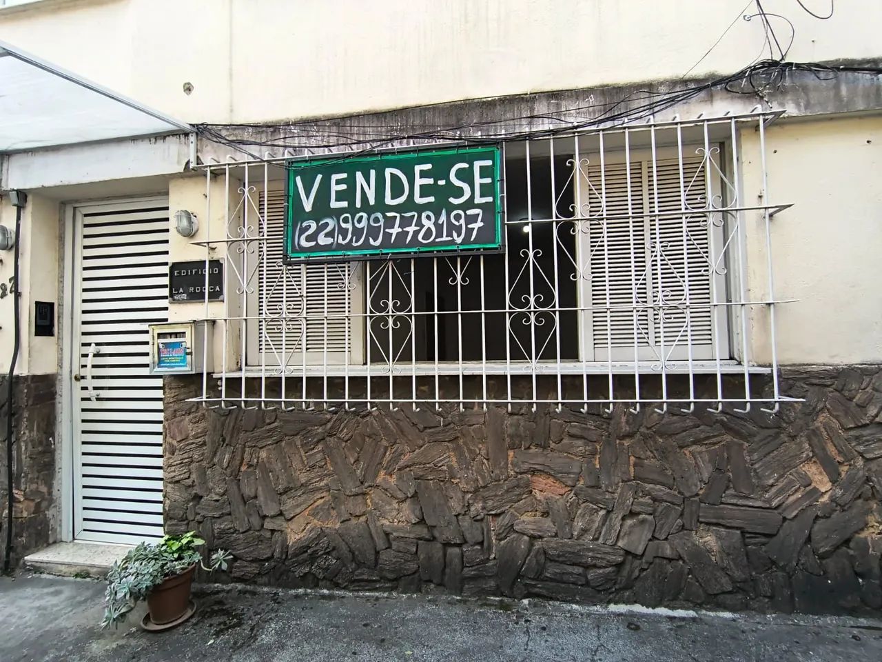 Apartamento térreo no centro