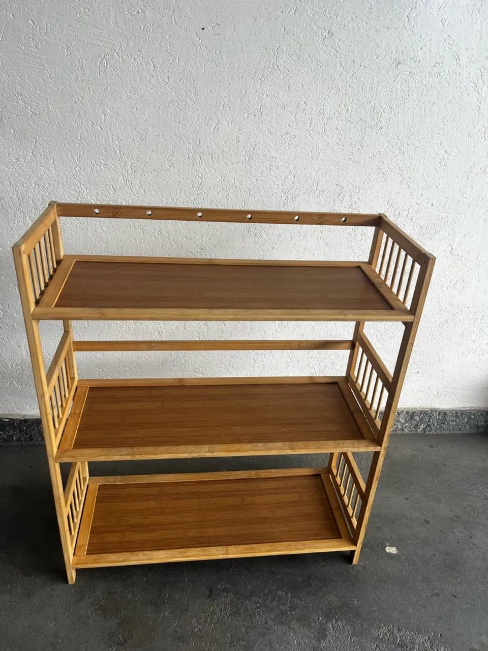 VENDO ESTANTE EM BAMBU NOVA! - Foto 3