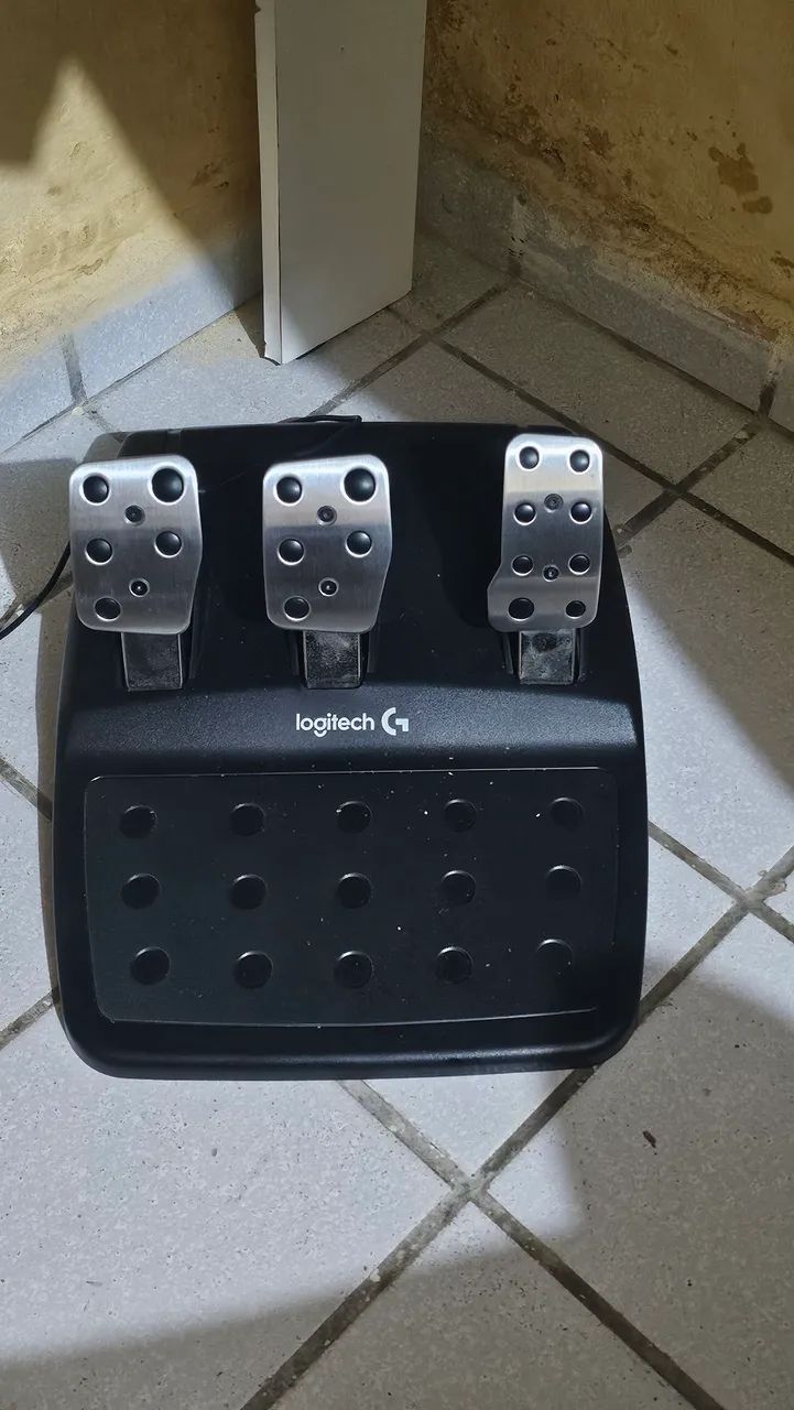 VOLANTE G29 LOGITECH - Foto 3