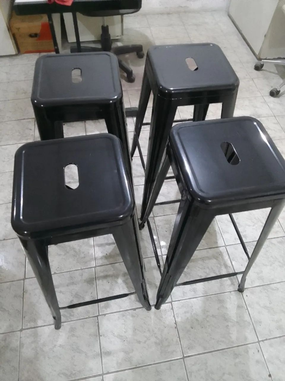 BANQUETAS DE METAL 