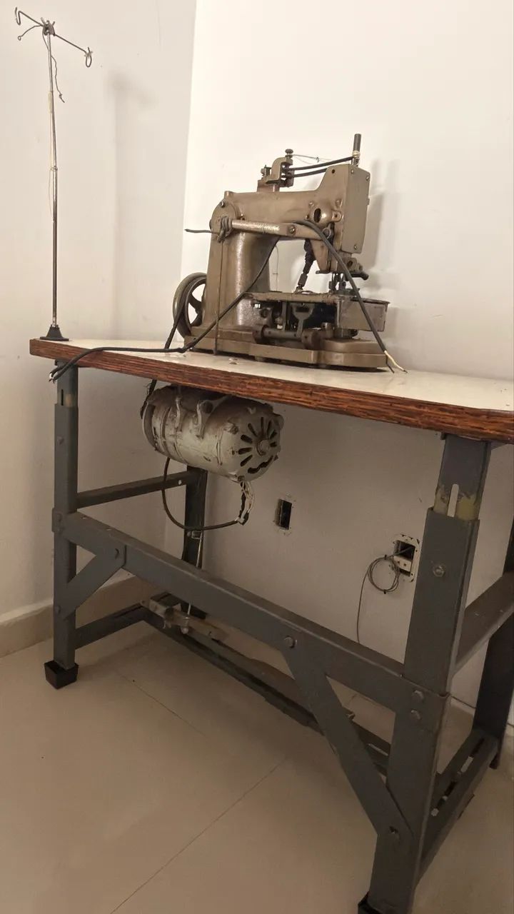 Máquina Profissional de Overlock Completa - New Long