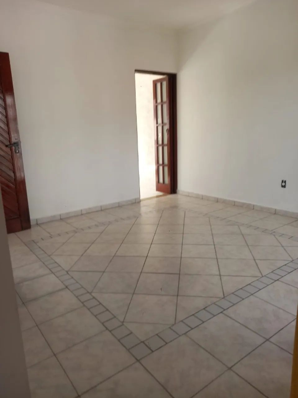 Sorocaba_Desocupada, 3 dorms, 1 suite, 3 vagas, Edícula, terreno 190m² 5x38 - Foto 8