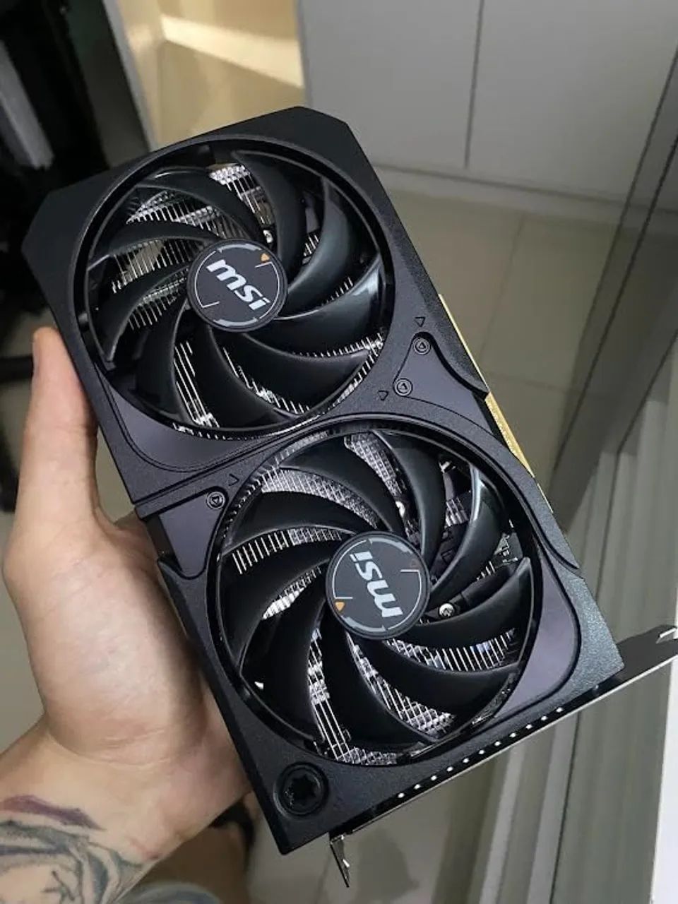 MSi RTX5060 8GB - Foto 2