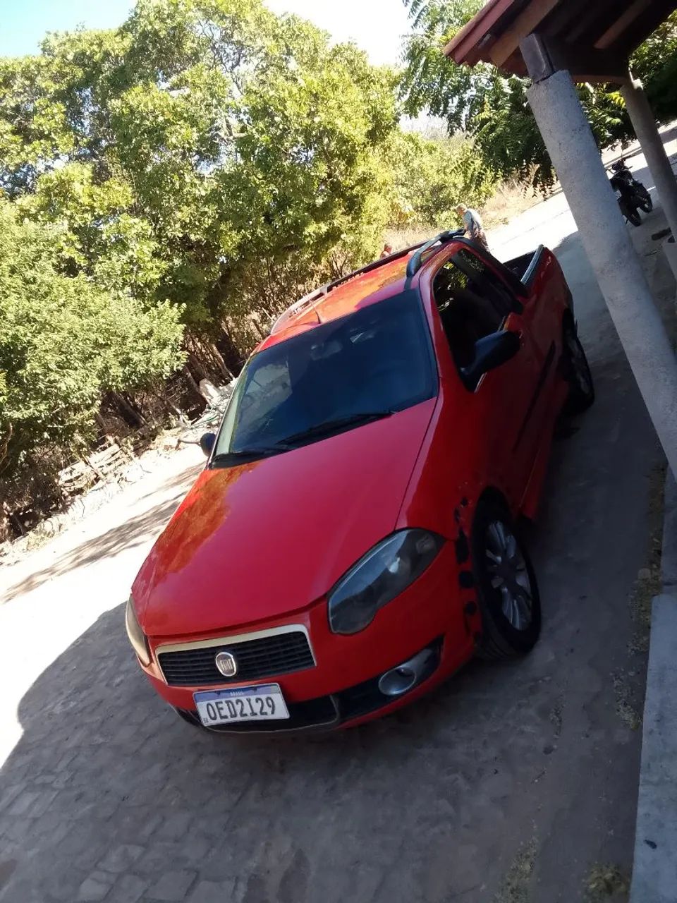 Fiat Strada Sporting 1.8 Flex 16V CE 2012