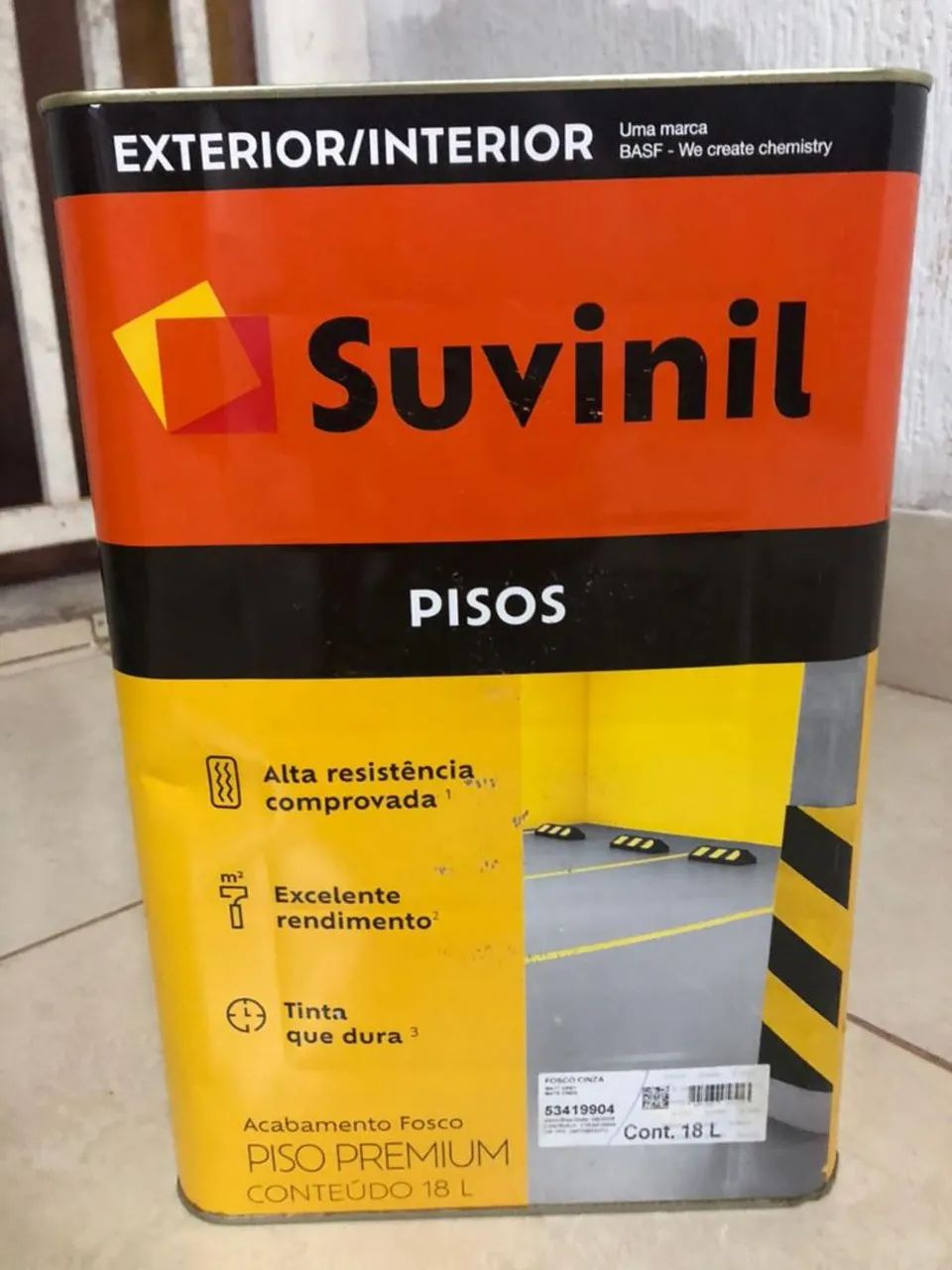 Tinta para pisos Suvinil cinza