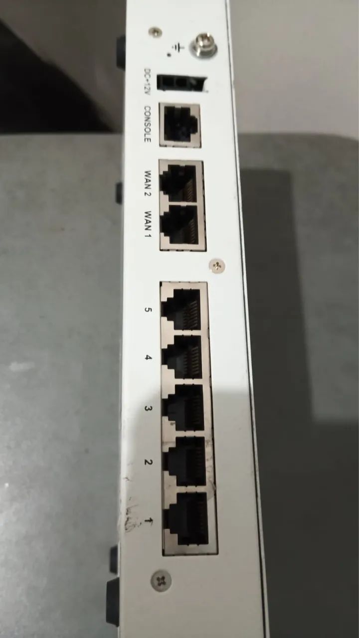 FortiGate 50E - Foto 4