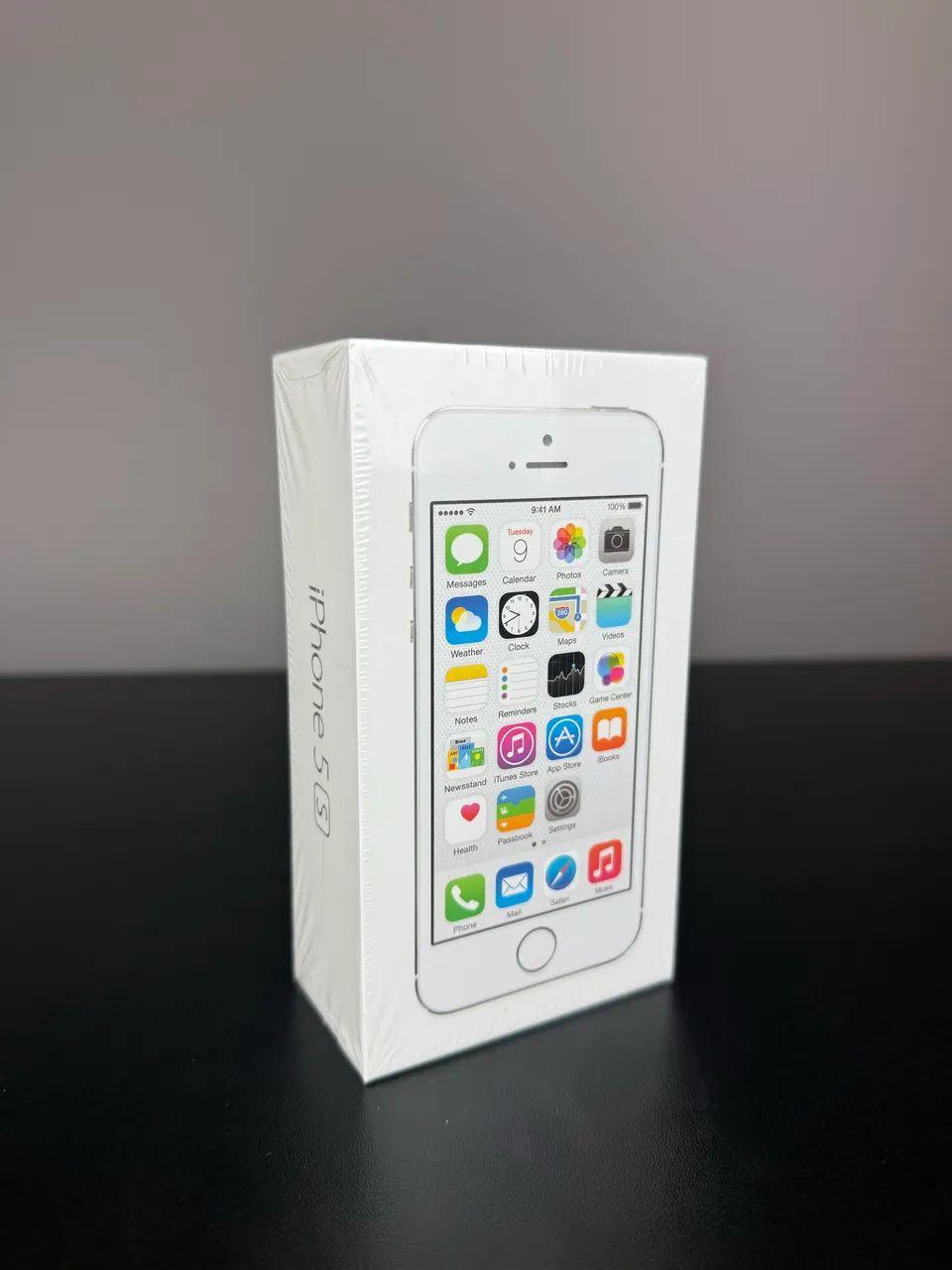 1 iPhone 5s + 1 iPhone 7 Lacrados