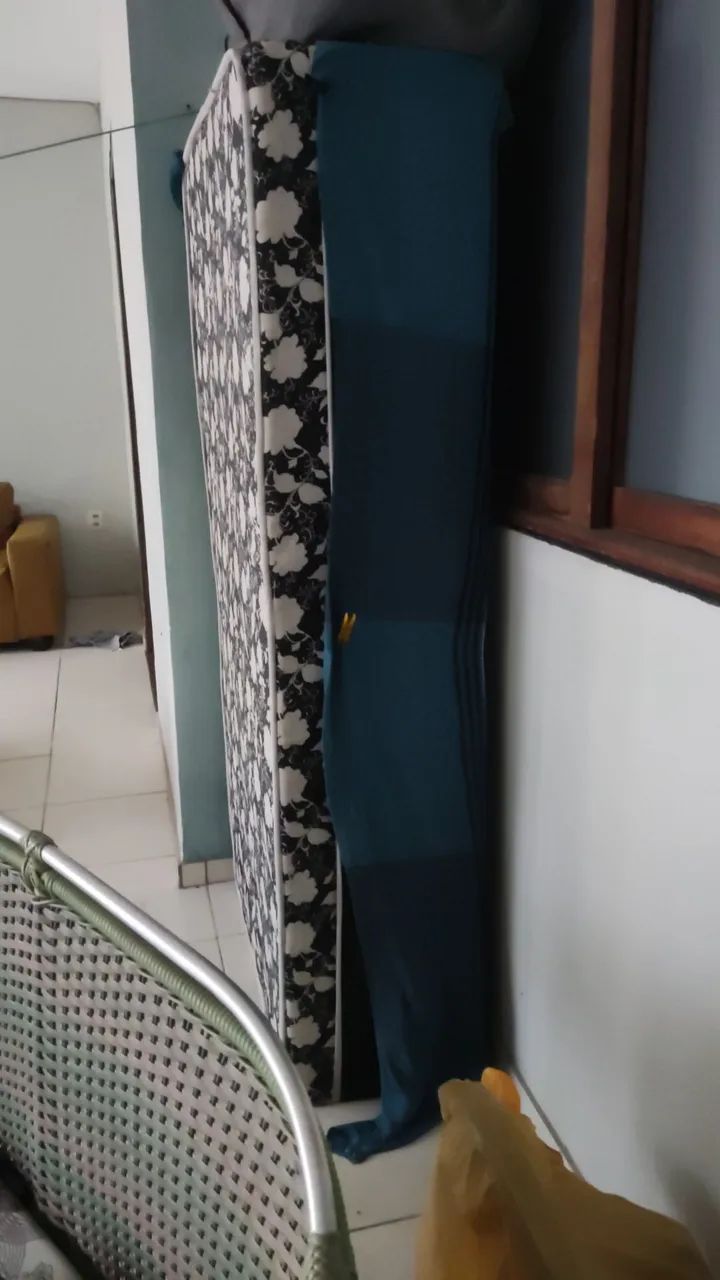 VENDE-SE CAMA DE SOLTEIRO SEMI-NOVO  - Foto 2