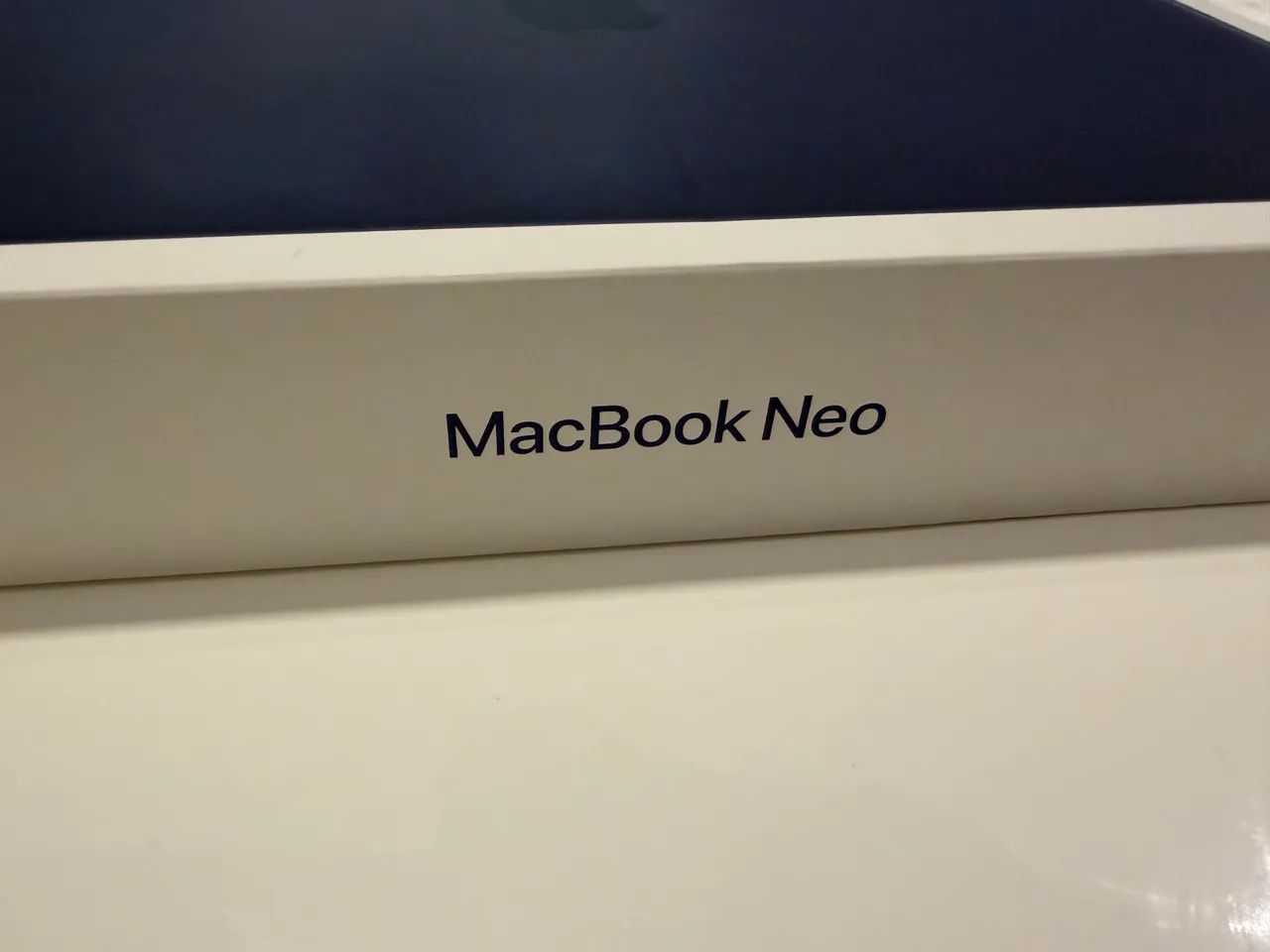 MacBook Neo 512g azul indigo Novo - Notebooks - Abraão