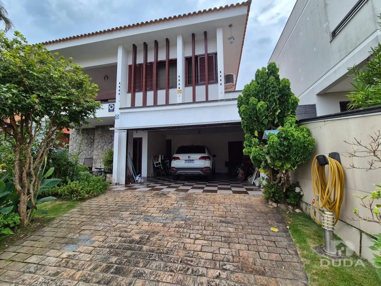 Casa 3 dormitórios.