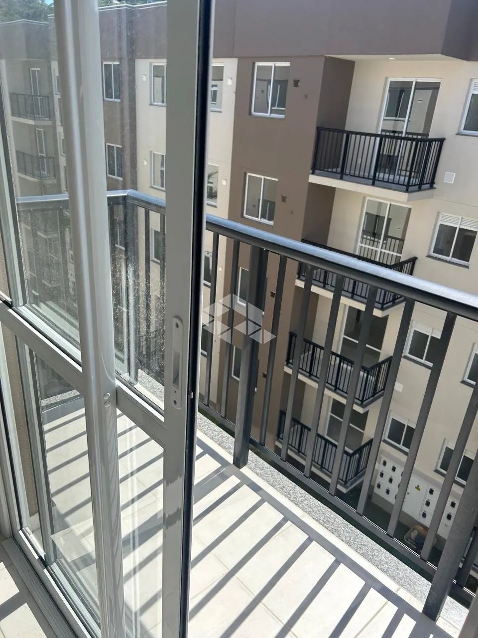 APARTAMENTO 2 QUARTOS COM VAGA PRIVATICA E LAZER COMPLETO NA VARGEM DO BOM JESUS - FLORIAN - Foto 4