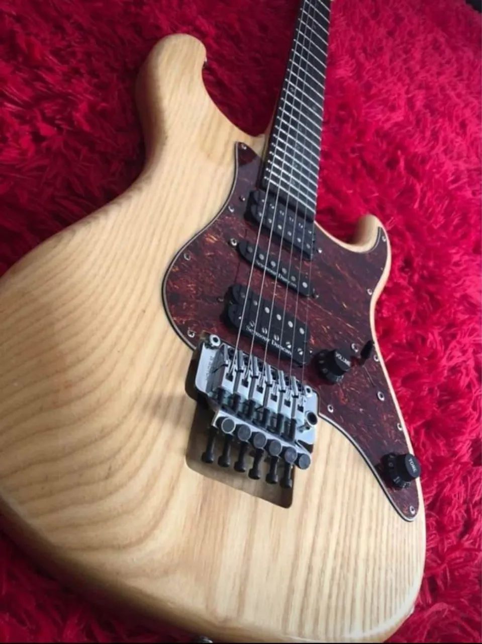Guitarra Tagima 