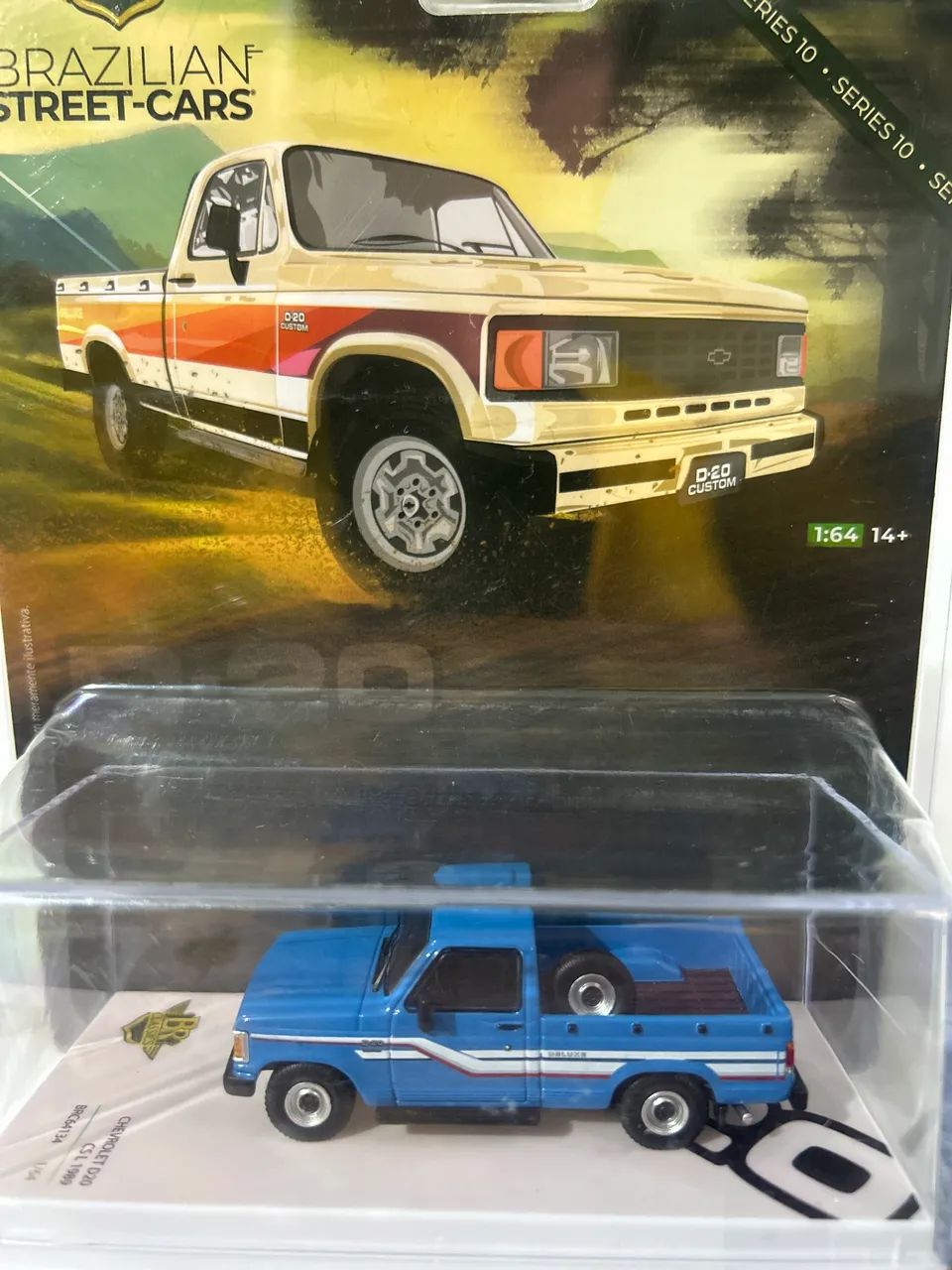 Picape Chevrolet D20 CS L Azul - 1/64 - Br Classics - Foto 4