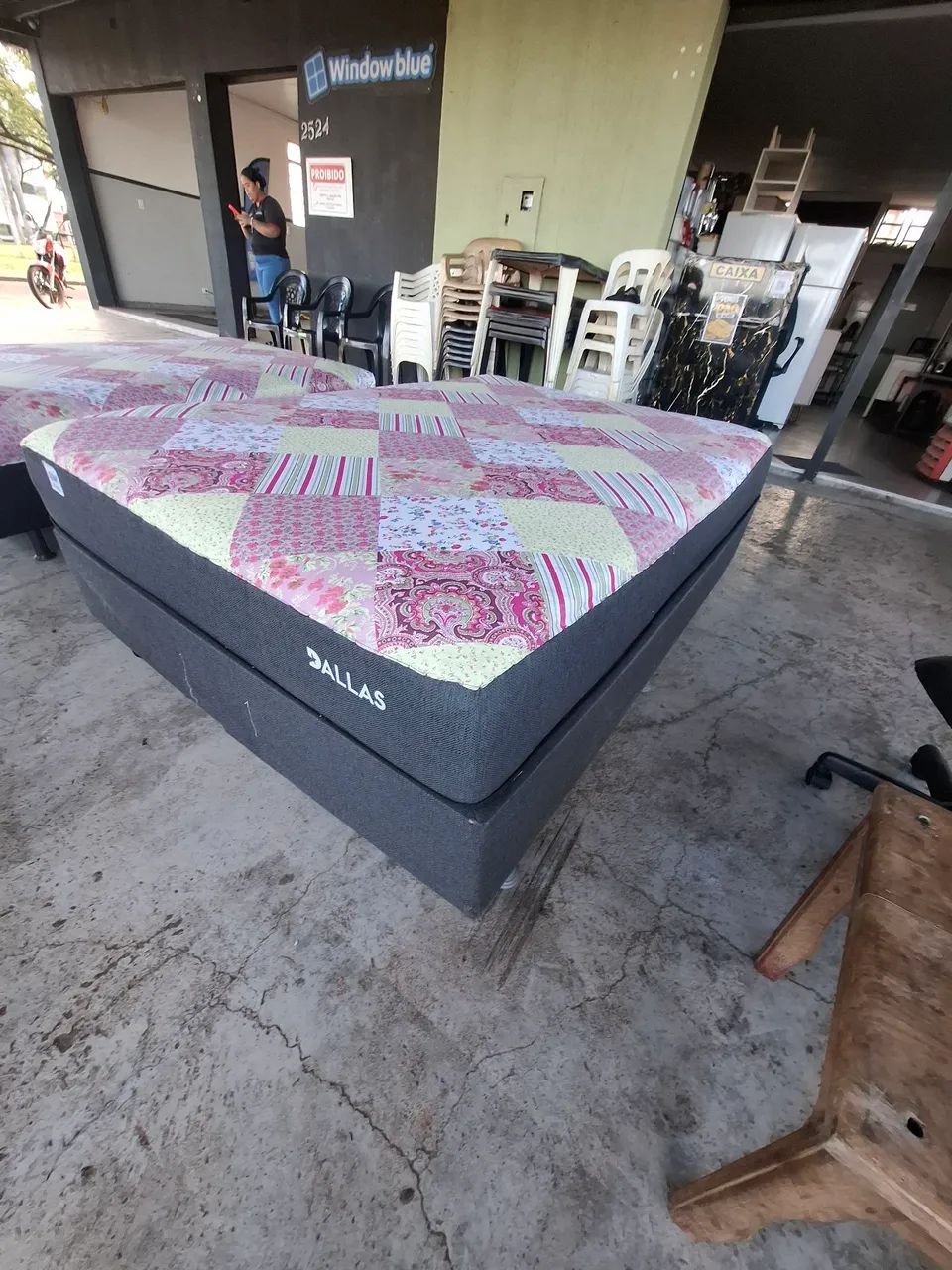 Cama Box casal com colchão 