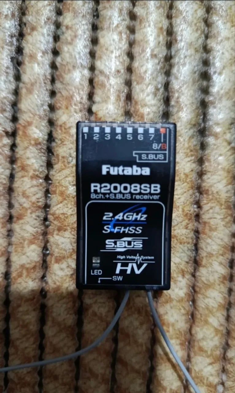 Radio futaba T8J - Foto 2