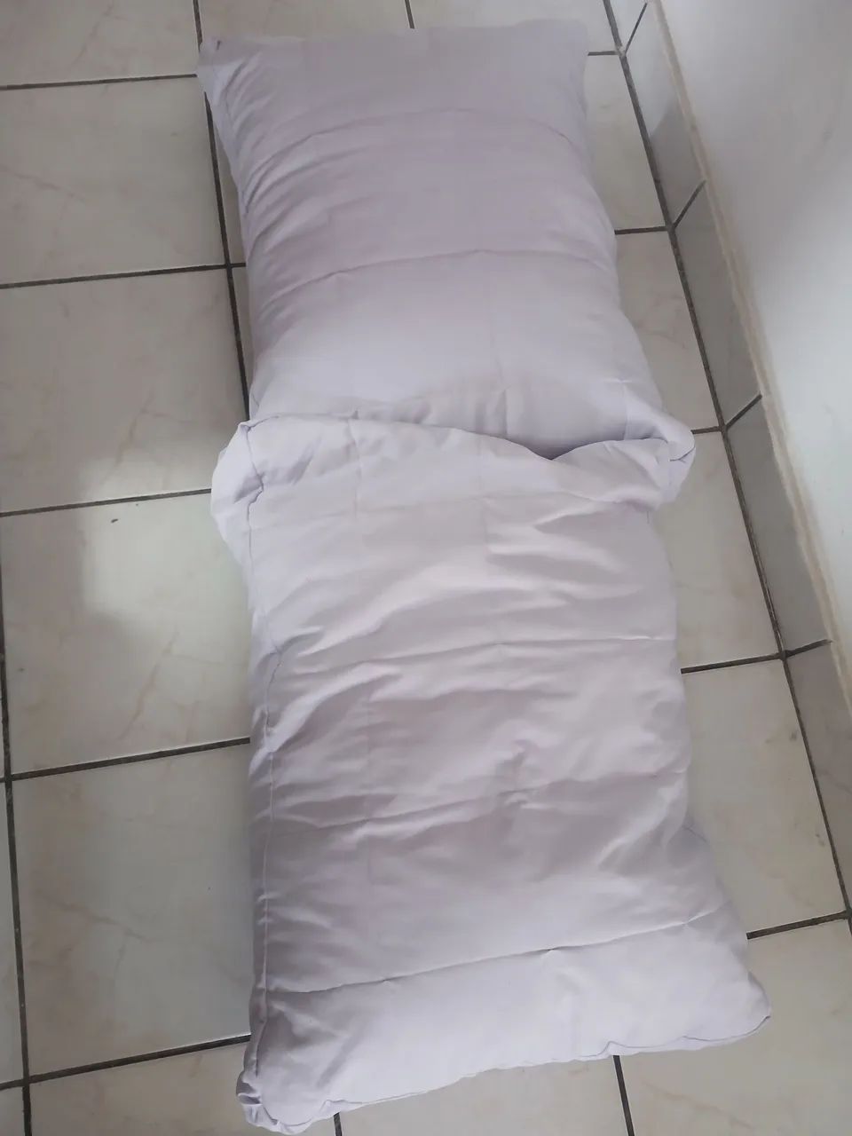 Kit com 2 travesseiros King Premium<br> - Foto 3