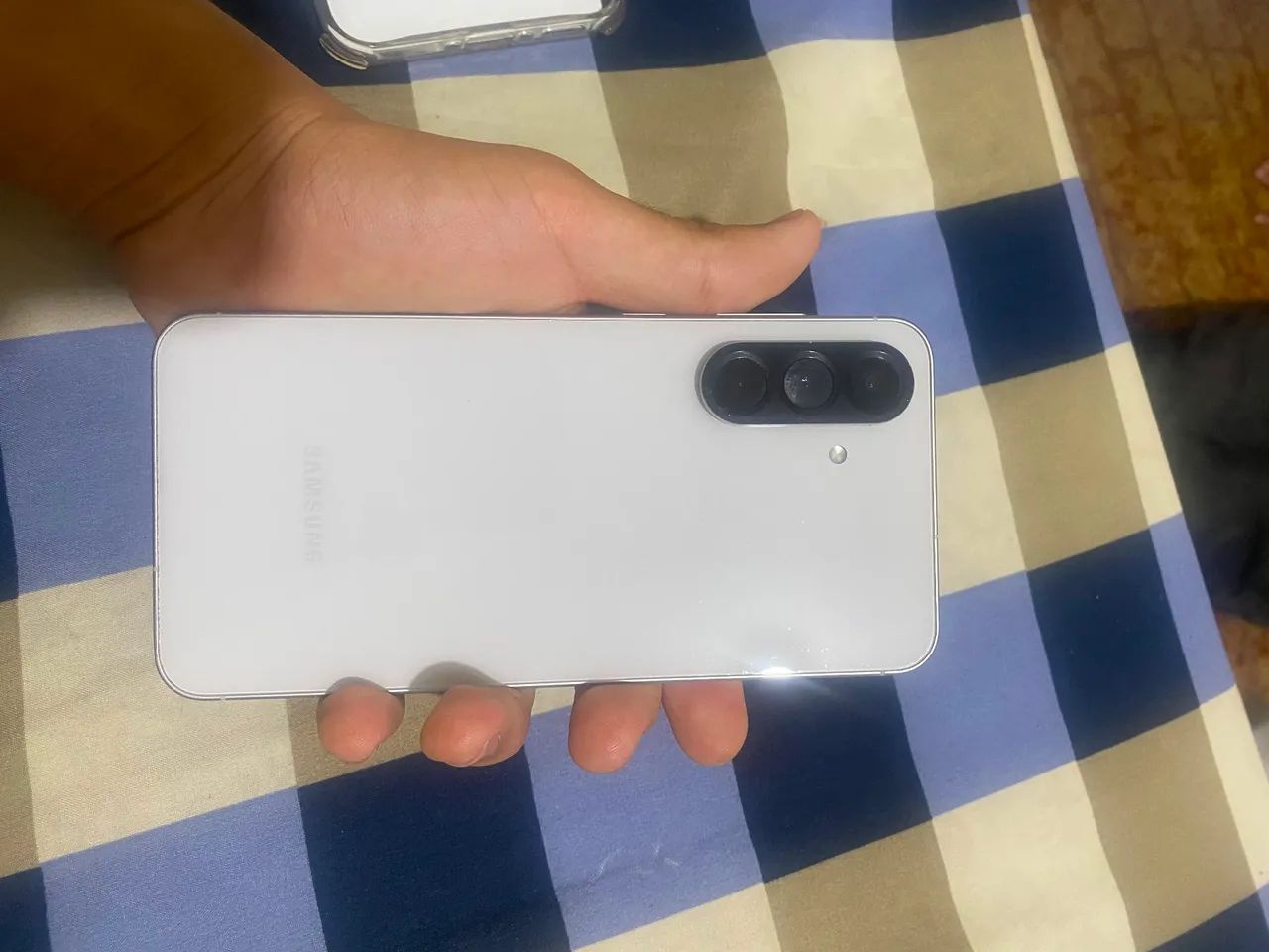 Vendo celular A56 em fortaleza , com poucas marcas de uso. - Foto 3