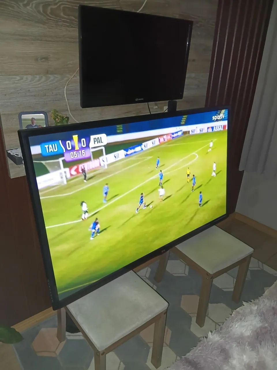 TV 60" LG
