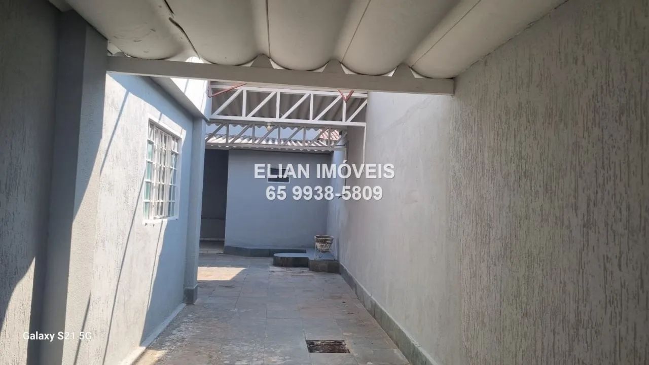 Sobrado excelente com sacada, 5 quartos sendo 3 suites, e edícula - Foto 4