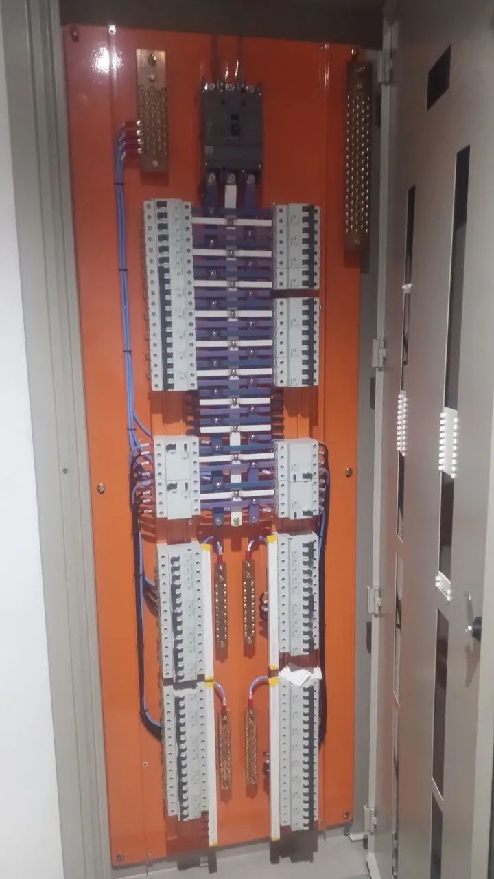 Eletricista  - Foto 2