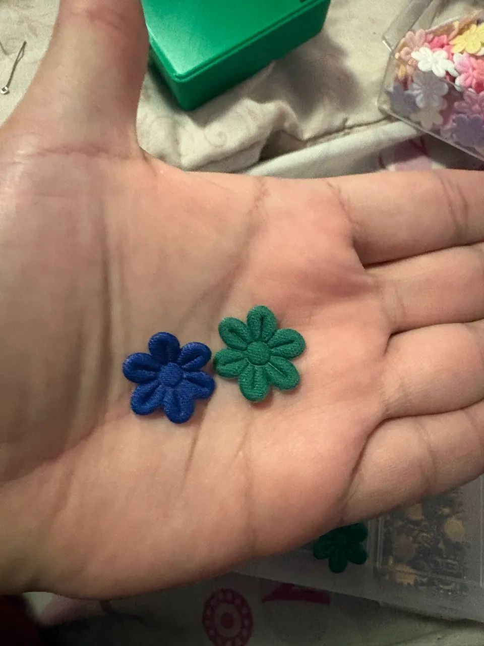 Aplique florzinha tecido Verde e Azul 