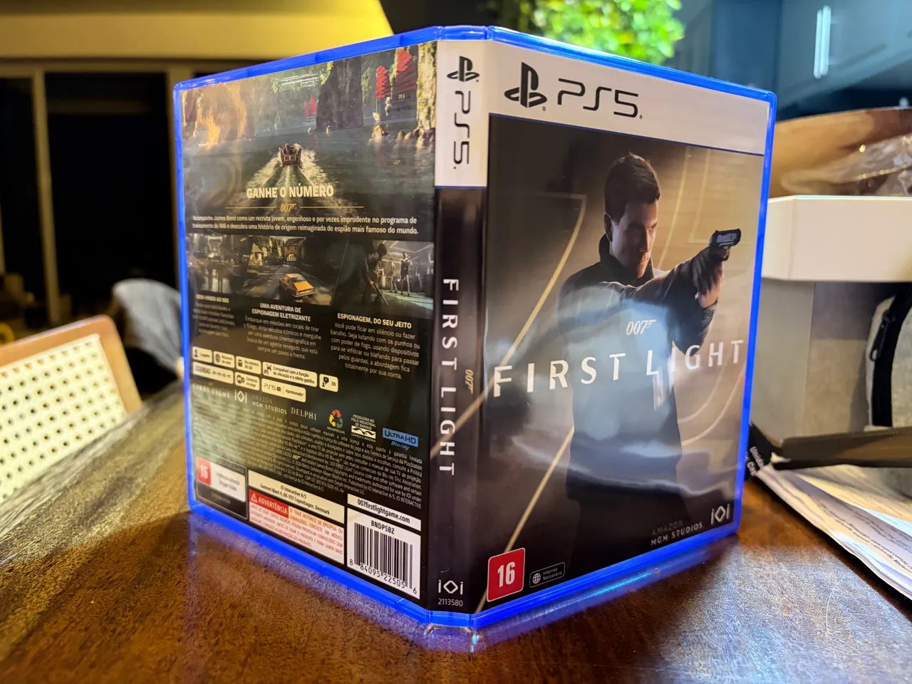 007 First Light ps5 - Foto 3