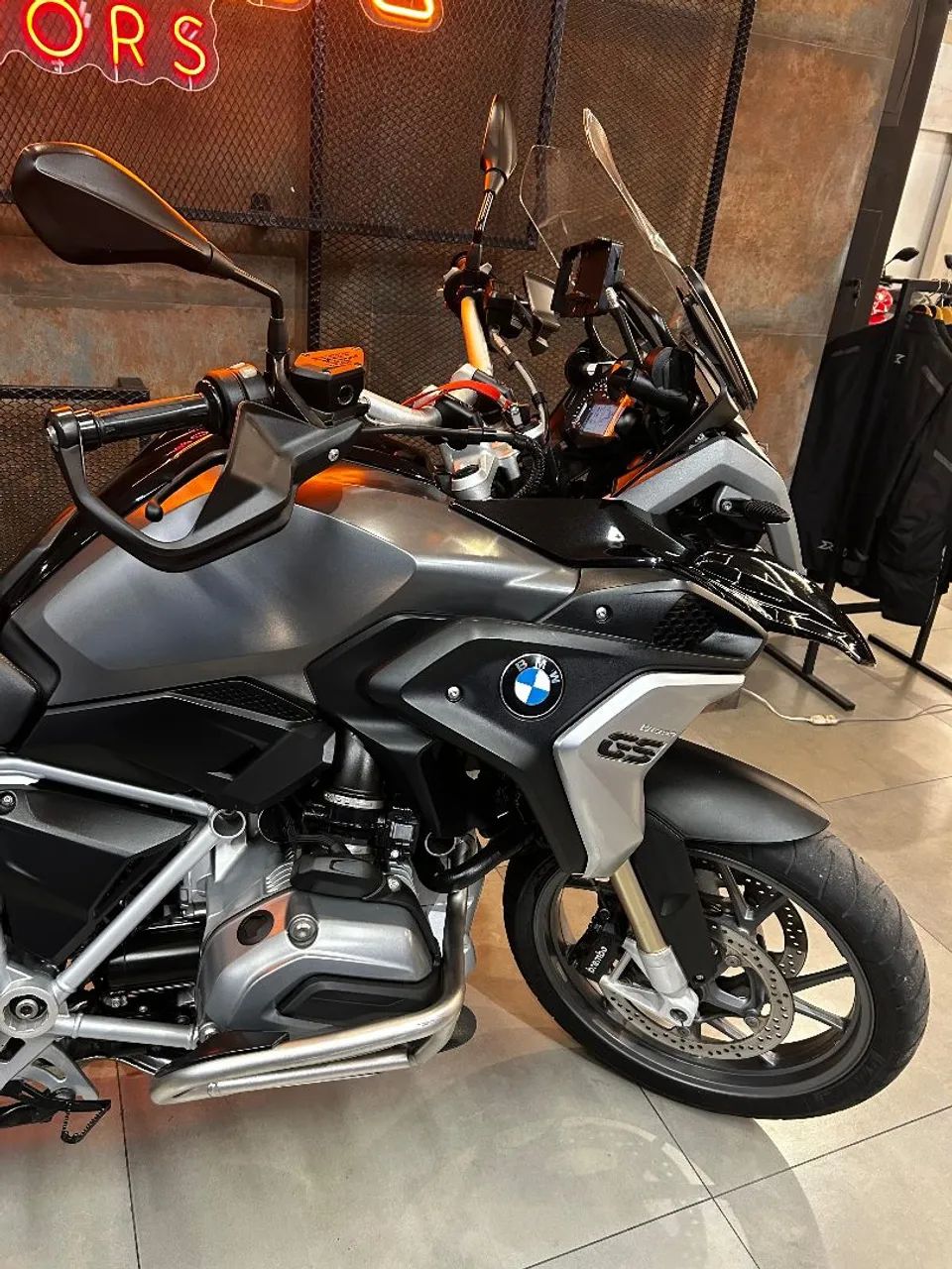 BMW  - Foto 3