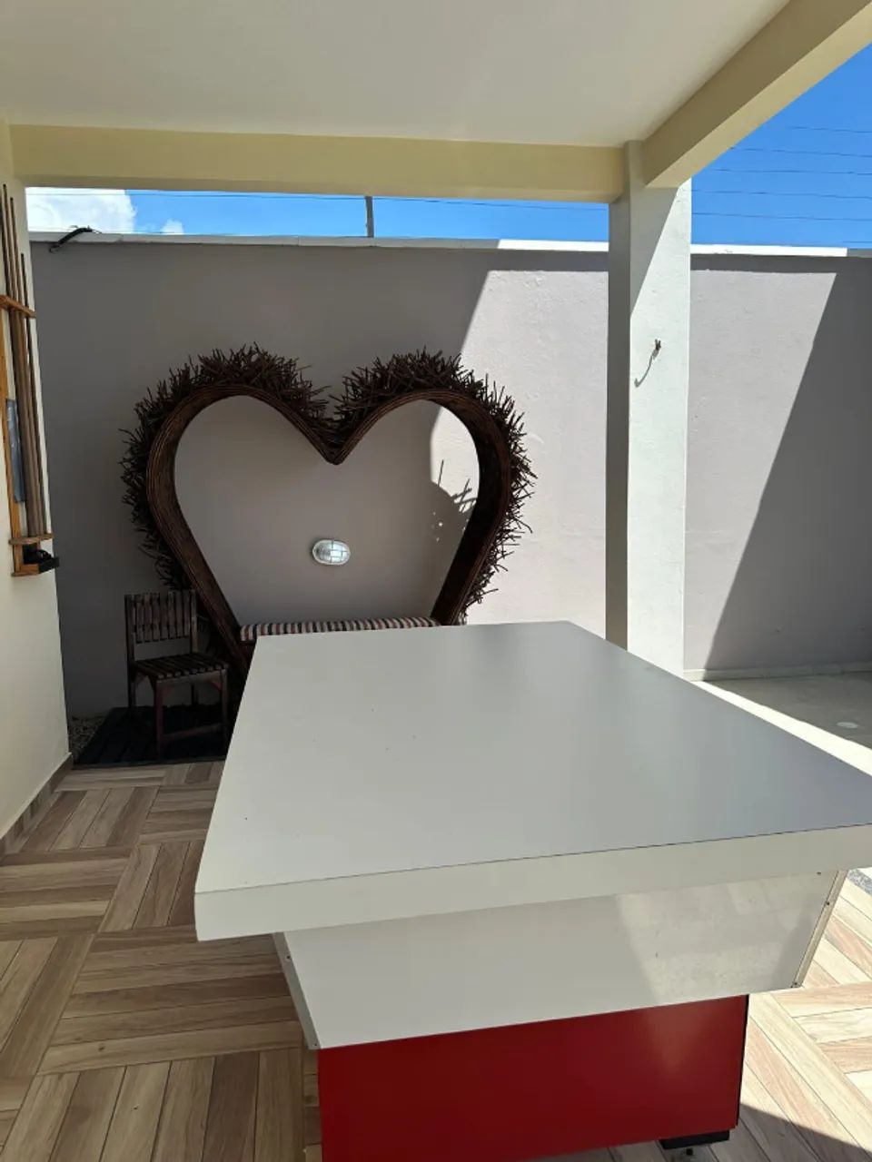 Casa duplex solta com quatro suítes  na Caponga - 459m²  - Foto 4