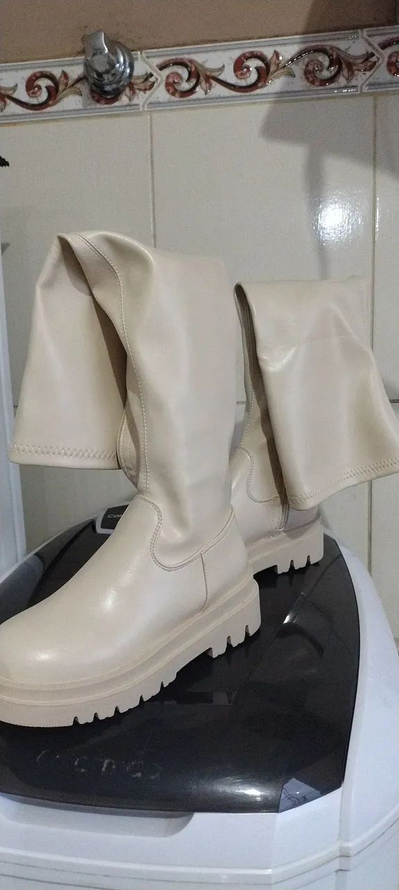 Bota Bege