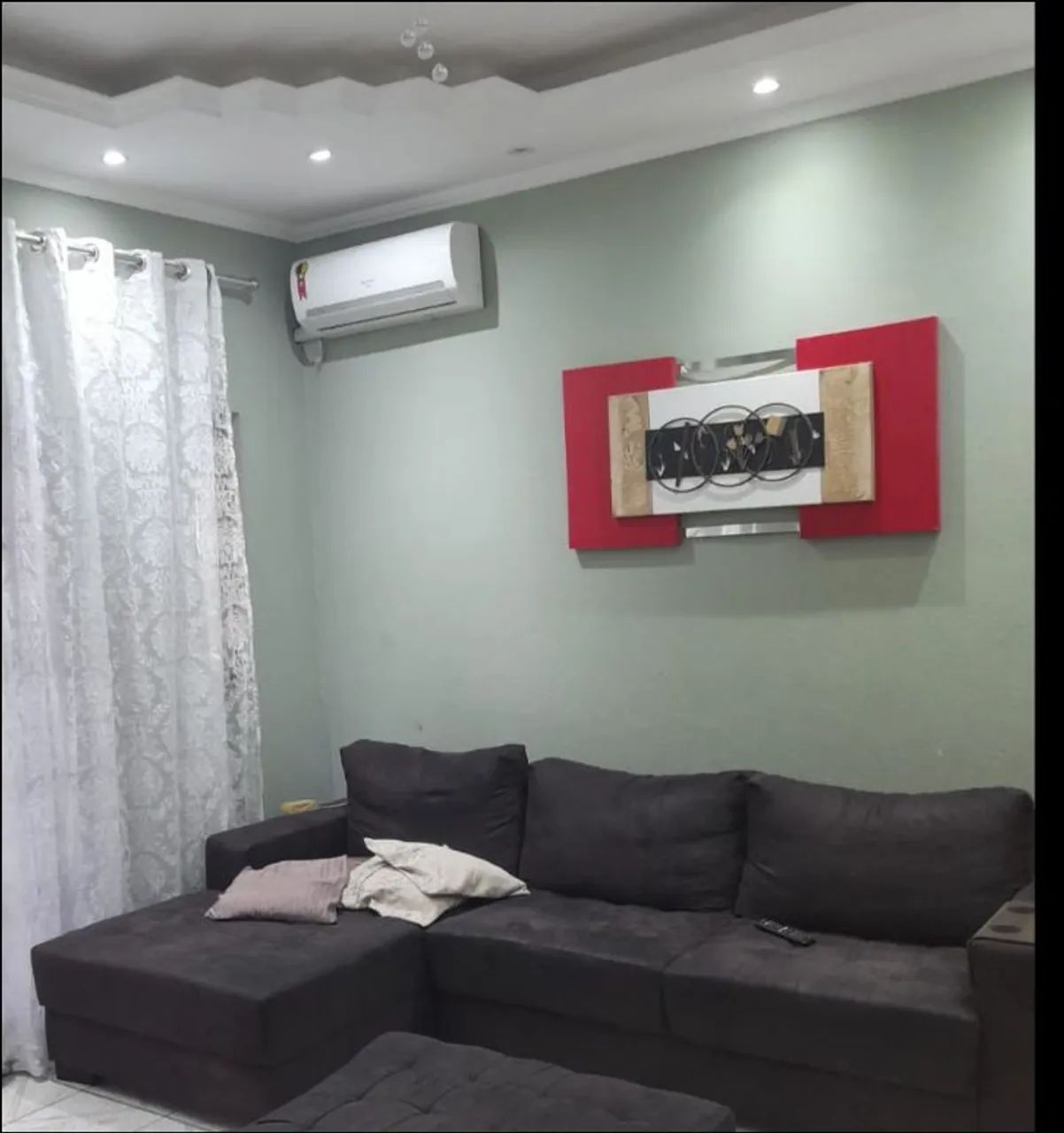 Sofá de Suede com chaise do lado direito