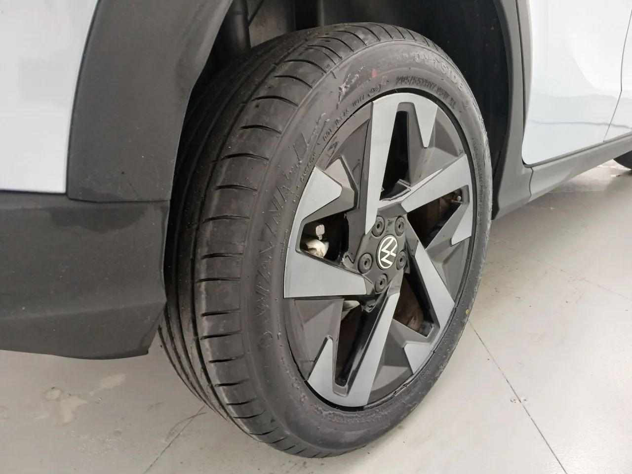 Volkswagen Tera High 1.0 170 TSI Flex 12V 5p Aut, foto 14 de 18