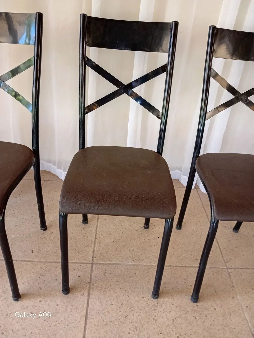 2 Cadeiras de ferro estofadas  - Foto 5