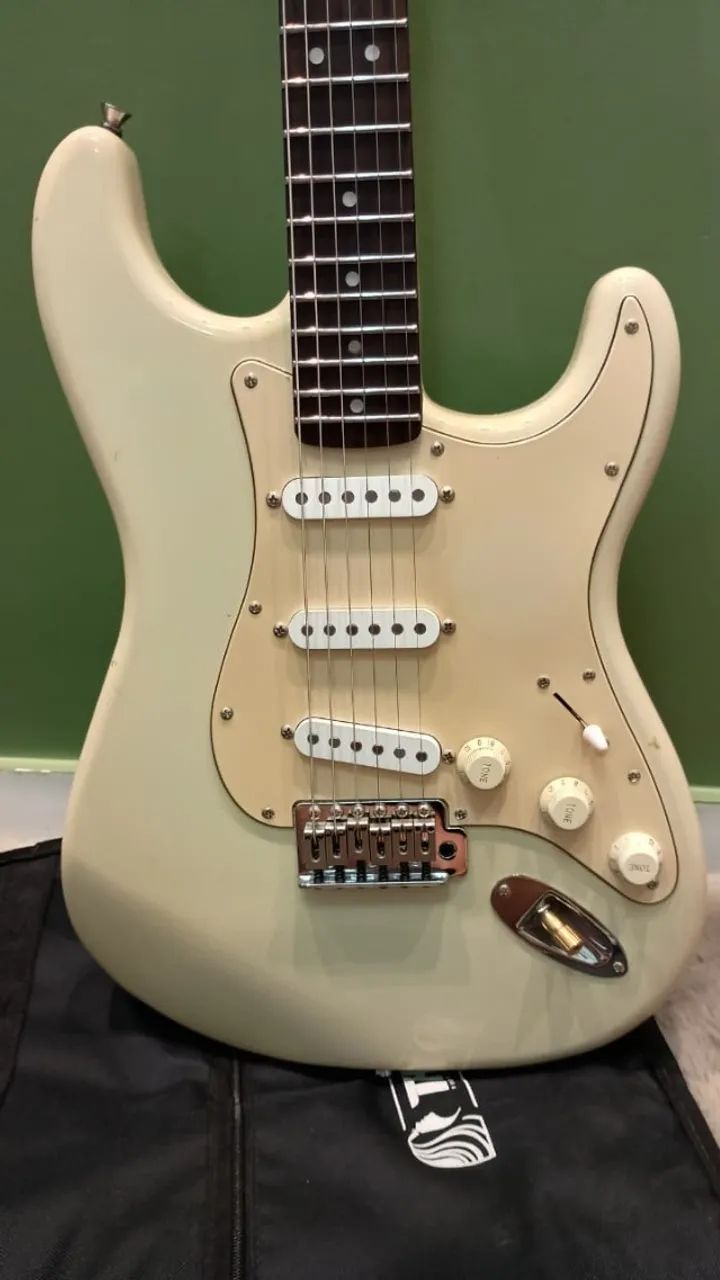 Guitarra Squier com upgrades - Foto 3
