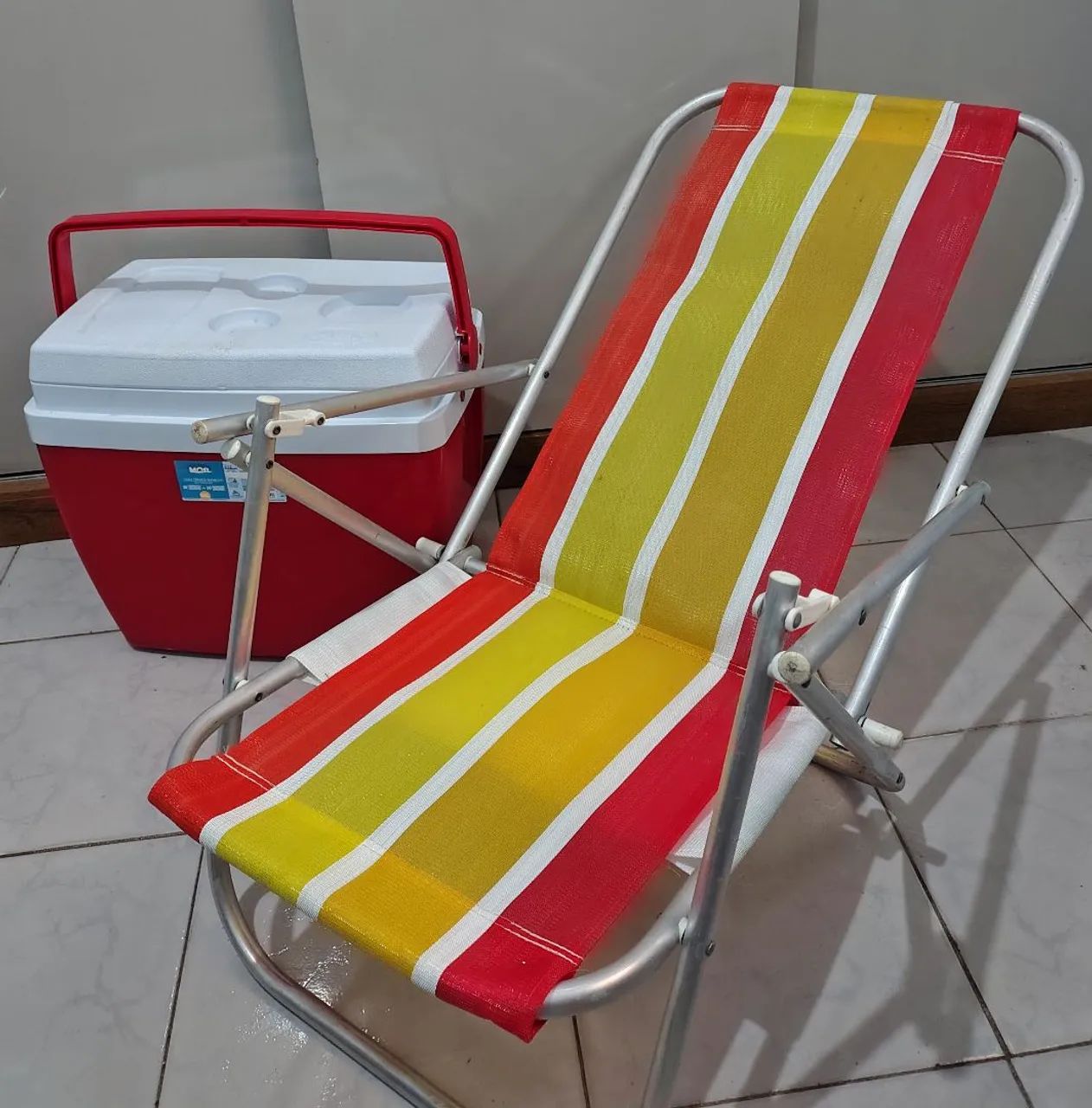 Cooler e cadeira de praia  - Foto 2