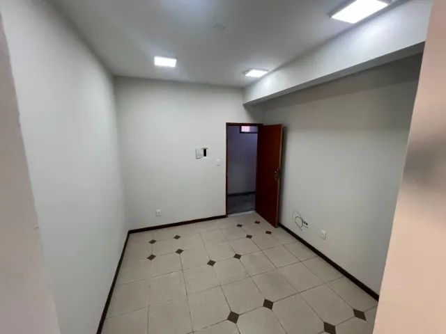 ALUGA-SE SALA COMERCIAL NO CENTRO DE BARRA MANSA  - Foto 5